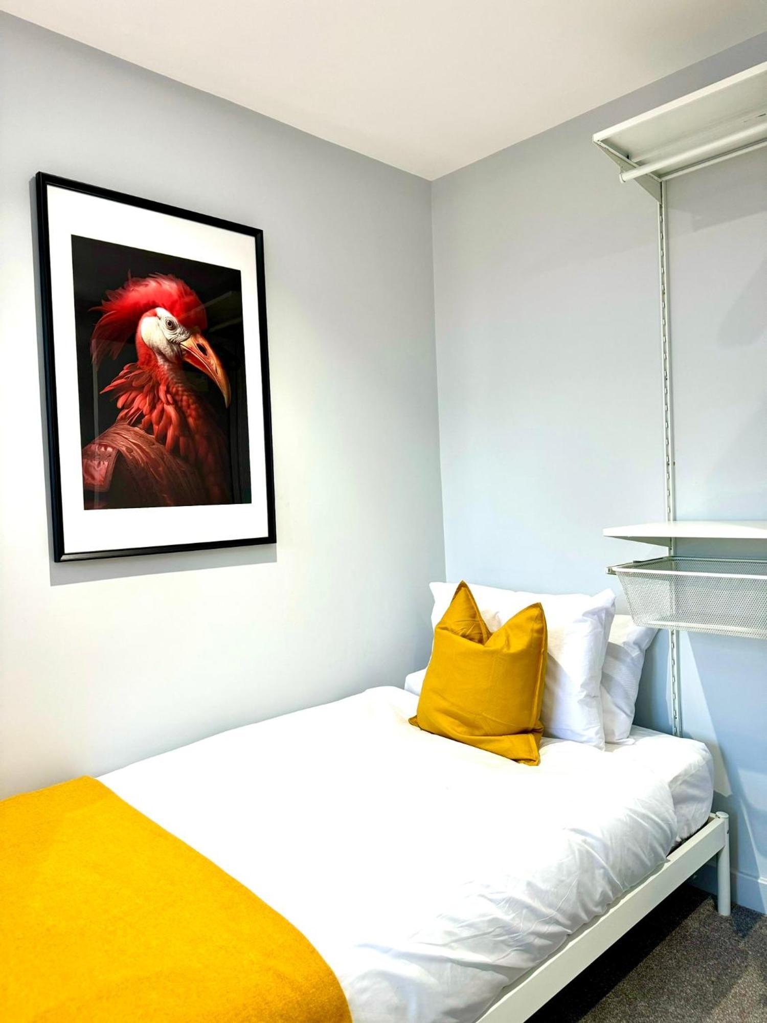 Amazing Large 3 Bedroom Apartment - Sleeps 8! Bournemouth Dış mekan fotoğraf